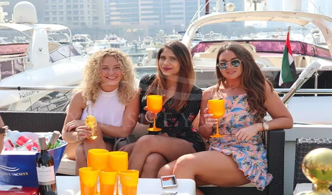 Yacht Party in Dubai