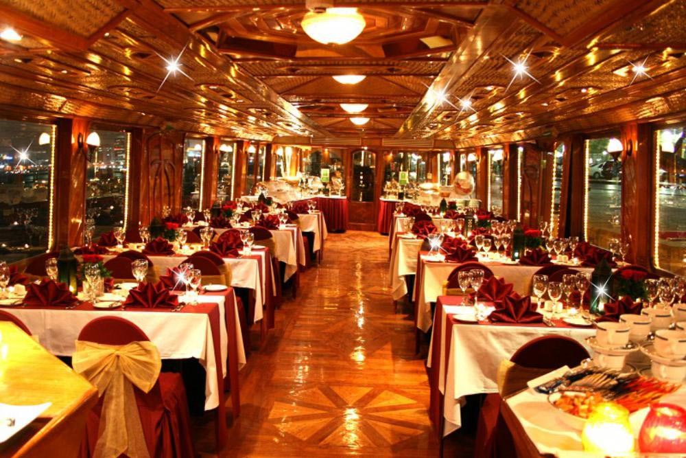 5 STAR DINNER CRUISE MARINA