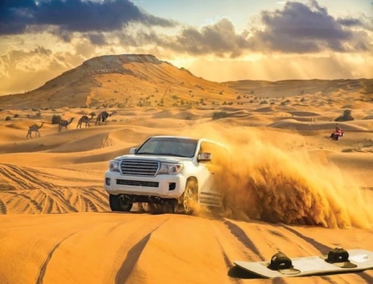 Private Morning Desert Safari in Red Sand