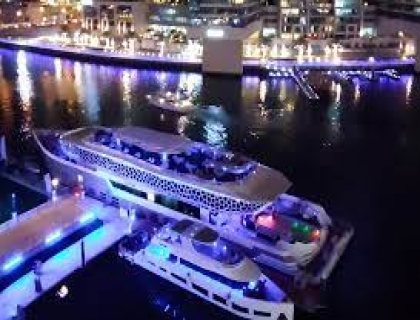 5 Star Mega Yacht Cruise Dubai Marina