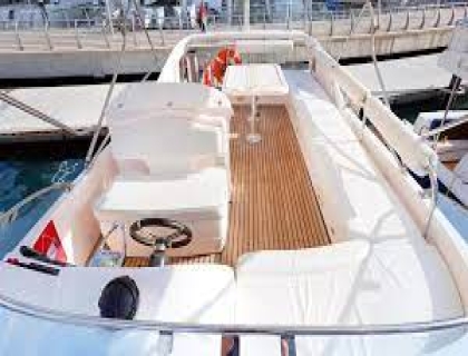 Xclusive 52ft midsized Premium Yacht