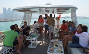 5 Star Mega Yacht Brunch Cruise Dubai Marina